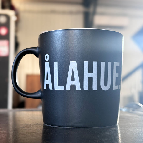 ÅLAHUE. Mugg  [Svarta / Vita]