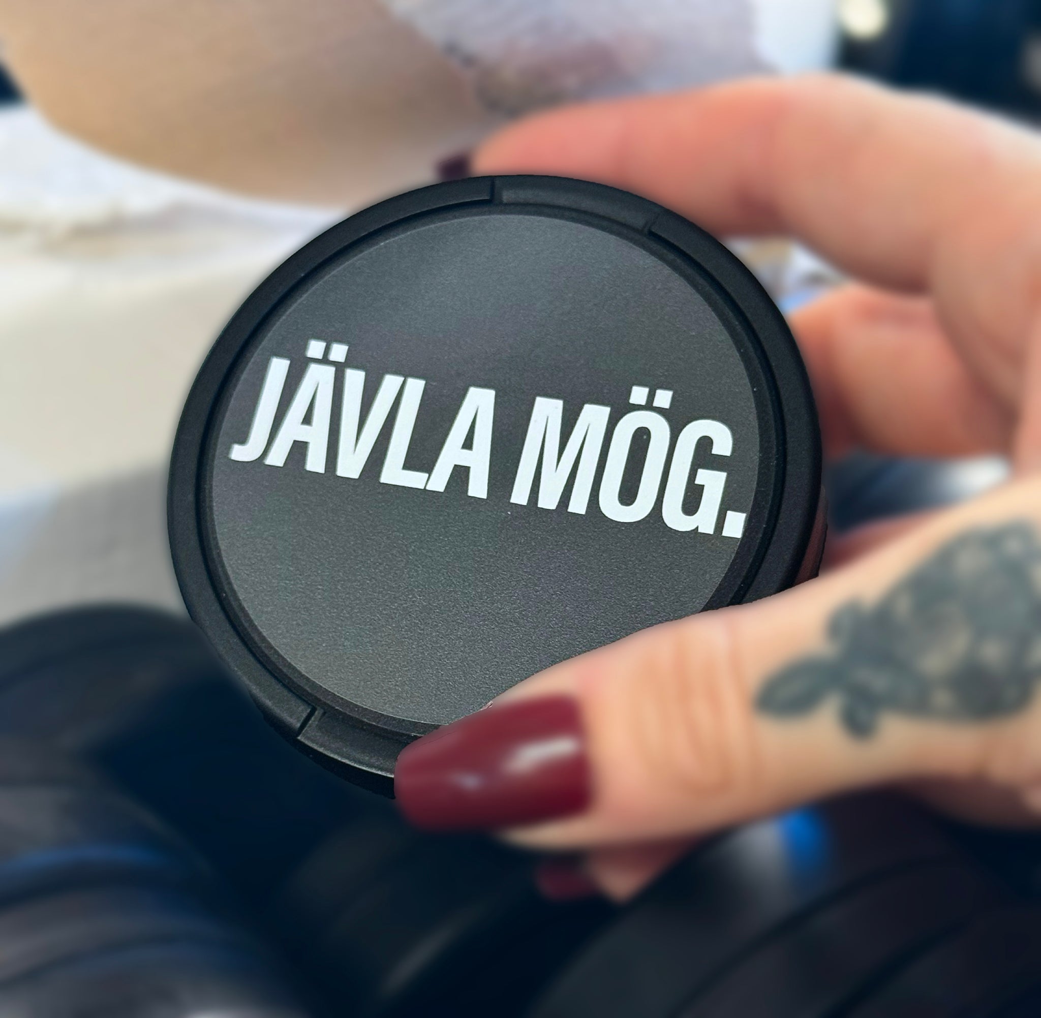 JÄVLA MÖG. [SNUSDOSA]